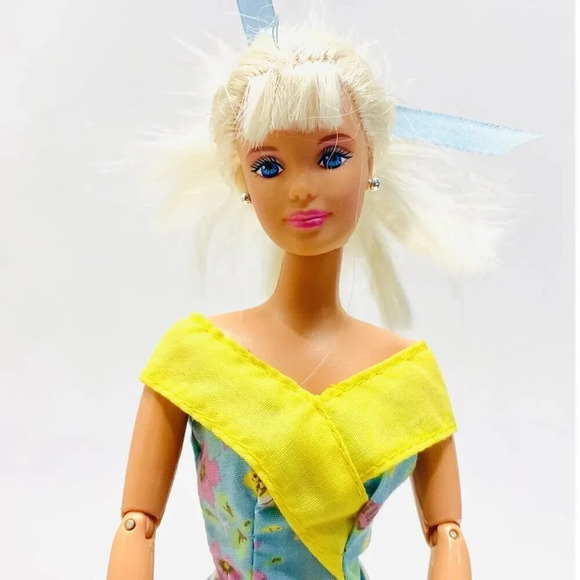 MATTEL BARBIE Doll Blond Hair Articulated Elbow Knees Earrings Dress 12" Tall - Picture 3 of 12